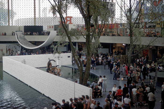 USA pavilion interior
