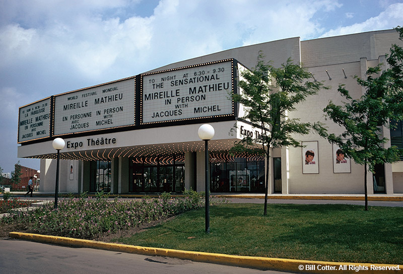 Expo-Théâtre entrance