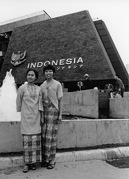 Indonesia Pavilion Hostesses