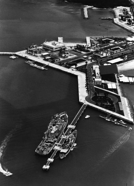 Expo '75 port facilities