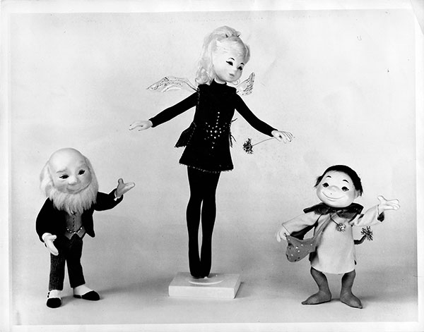 Simmons press kit photo #9