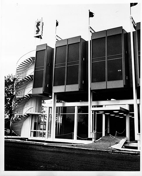 Simmons press kit photo #10
