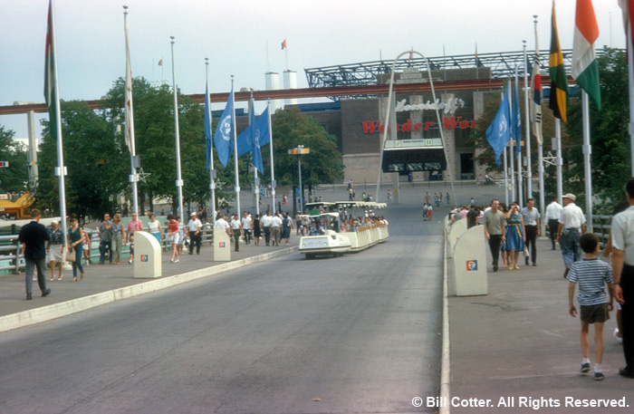 The 1964-1965 New York World's Fair - Walter's International Wax Museum