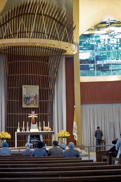 Vatican altar - early 1965
