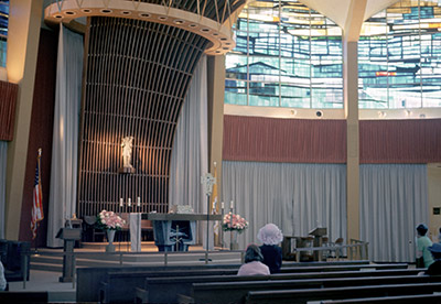 Vatican altar - later 1965