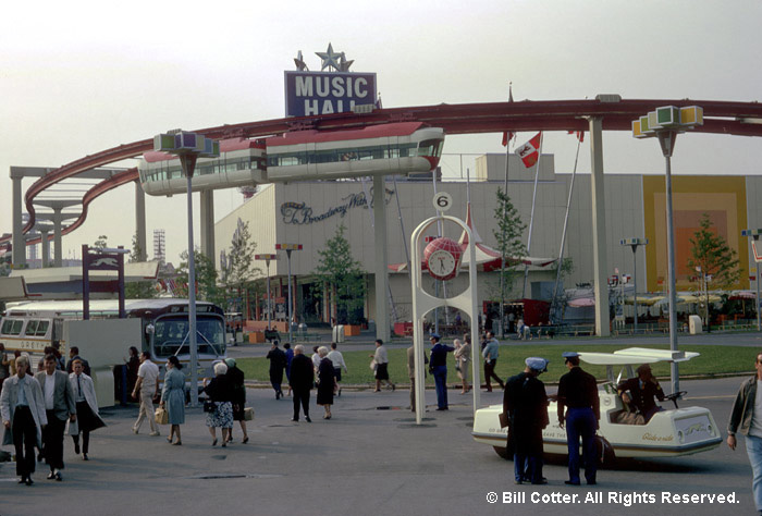 The 1964-1965 New York World's Fair - Walter's International Wax Museum