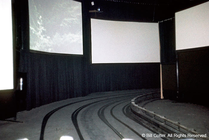 Moving screens on ride Moving screens on ride